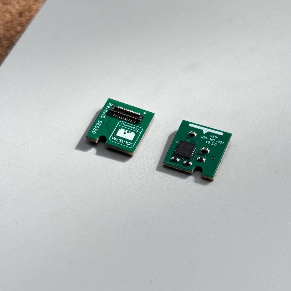 WisBlock RelayID SE050 secure-element module, front and back